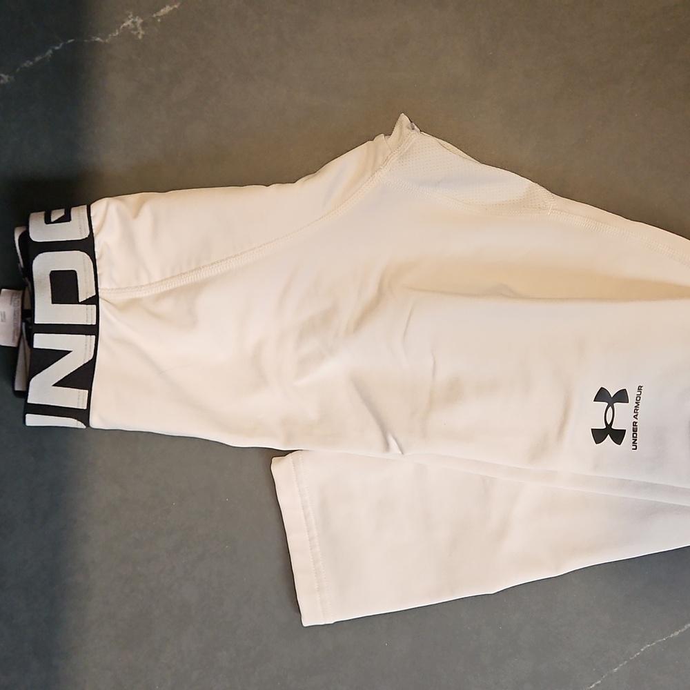 Under Armour Boys Cold Gear Leggings WHITE And BLACK size medium